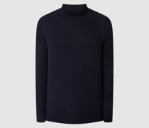 Rollkragenpullover aus Schurwolle