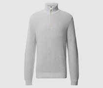 Strickpullover mit Stehkragen