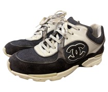 Second Hand Sneakers aus Wildleder in Grau