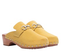 Clogs