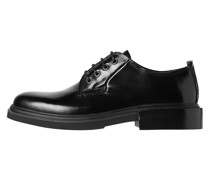 Schnürschuh