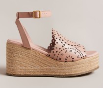 Keil-Sandaletten mit Laser-Cut-Details in Altrosa, Pinky, Leder