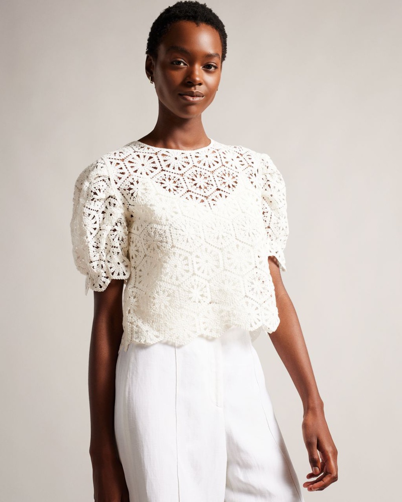 Ted Baker Damen Gestricktes Top mit Puffärmeln in Weiß Ambya Baumwolle