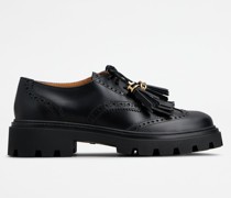 Schnürschuhe aus Leder