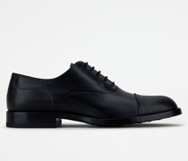 Schnürschuh aus Leder