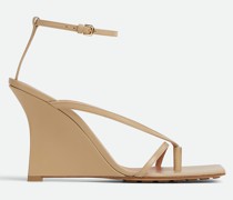 Stretch Sandale Mit Riemen