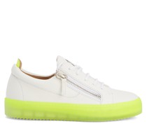 GAIL Low-top sneakers