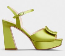 Sandalen Platform aus Satin mit bezogener Schnalle