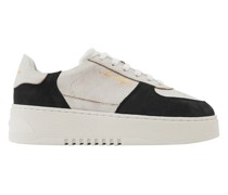 Orbit Sneaker