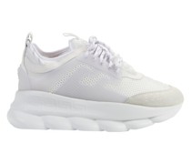 Sneakers Chain Reaction