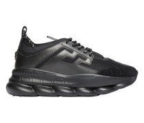 Sneakers Chain Reaction