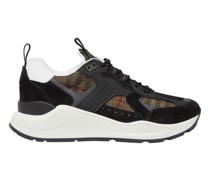 Sneakers mit Logo
