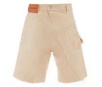 Verdrehte Chino-Shorts