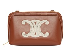 Clutch on chain cuir Triomphe in smooth calfskin with Triomphe embroidery