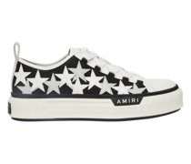 Sneakers mit Sternen