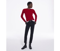 Roter Wollpullover