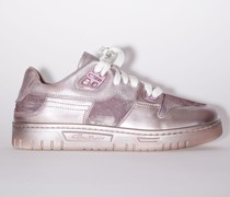 08STHLM Low Metal Dip W Gebrochenes Weiß/Silber Niedrige Basketball-Sneakers aus Leder