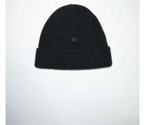 Beanie mit Micro-Face-Aufnäher