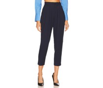 L'Academie HOSE BECK in Navy