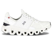 On SNEAKERS CLOUDSWIFT in White