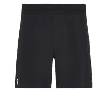 On SHORTS ACTIVEWEAR in Black