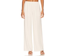 Song of Style HOSE MANON in Cream