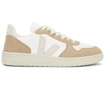 Veja SNEAKERS V-10 in Beige