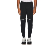 Reigning Champ HOSE RUNNING in Black