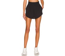 WellBeing + BeingWell SHORTS HATTON in Black