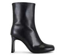 Reike Nen BOOTS SEAMED STRAIGHT in Black