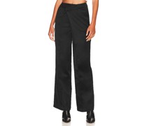 L'Academie HOSE LOIS in Black