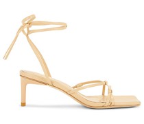 Song of Style HIGH-HEELS SOIREE in Nude