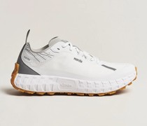 001 Running Sneakers White/Gum
