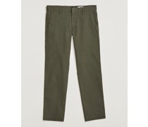 Theo Regular Fit Stretch Chinohose Army Green