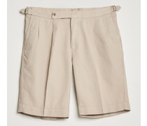 Pleated Chinohoselino Shorts