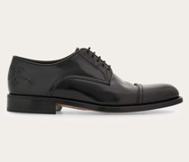 Oxford Schuh mit Lochmuster
