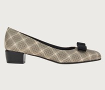 Pumps mit Vara Schleife Platin/