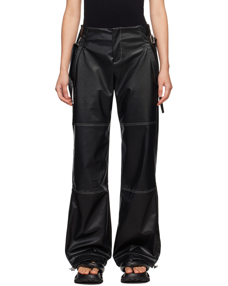 YUZEFI Damen Black Cargo Faux-Leather Trousers