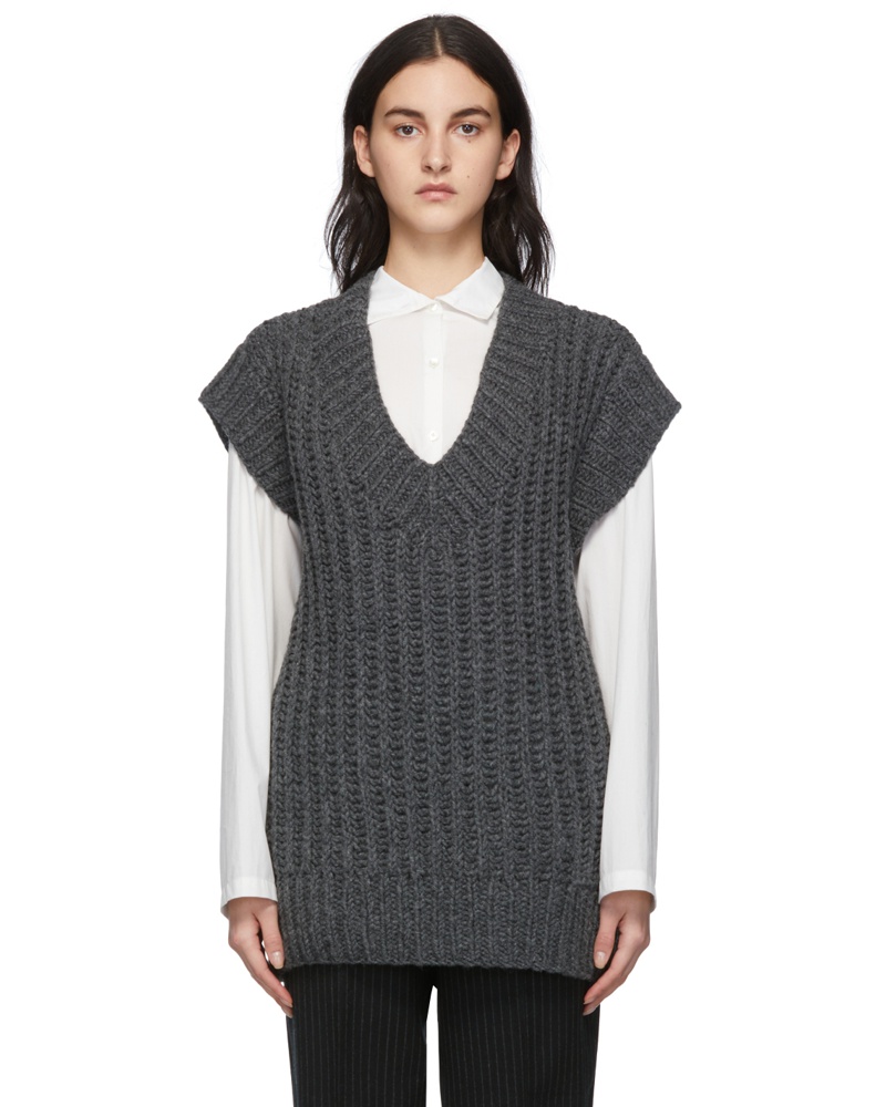 Ami Damen Grey Hand-Knitted V-Neck Oversize Vest