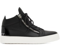 Black Kriss Sneakers