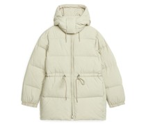 Taillierte Daunenjacke