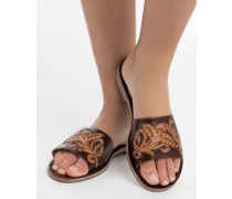 Sandalen aus Leder   gemustert