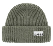 BEANIE WITH PATCH LOGO