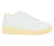 LOW-TOP SNEAKERS
