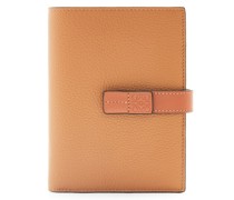 Luxury Medium vertical wallet in soft grained calfskin