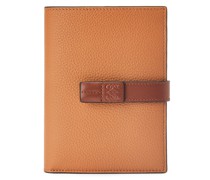 Luxury Medium vertical wallet in soft grained calfskin