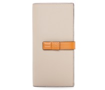 Luxury Large vertical wallet in grained calfskin