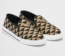 Prada Slip-on-schuhe aus Besticktem Stoff, Damen