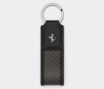 Ferrari Schlüsselanhänger Mit Carbonfaser Und „cavallino Rampante“-emblem Schwarz