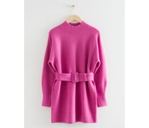 Kurzes Strickkleid mit Gürtel - Rosa